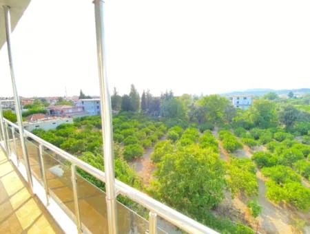 3 1 Apartment For Sale 350Mt To The Sea In The Center Of The Bazaar In Seferihisar Ürkmez