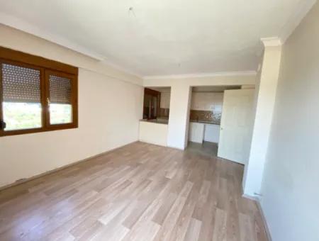 2 1 Apartment For Sale In Menderes Gümüldür Çarşı Center At No Cost!