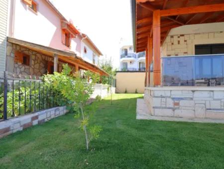 3 1 Villa For Sale On The Sea Side In Seferihisar Ürkmez