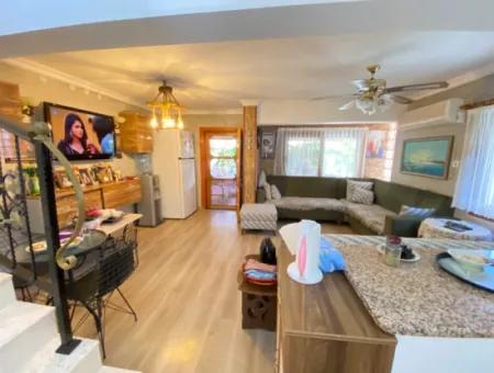 Detached With Large Garden In A Complex In Seferihisar Doganbey.4 1 Villa For Sale