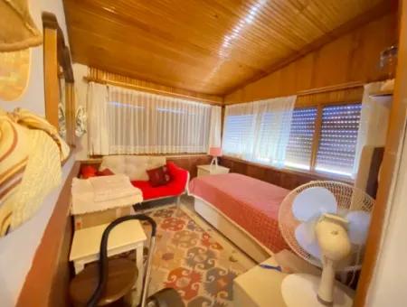 Detached With Large Garden In A Complex In Seferihisar Doganbey.4 1 Villa For Sale