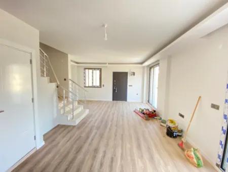 2 1 Villa For Sale With Full Sea Garden In Seferihisar Ürkmez