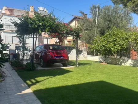 Villa With Large Garden On The Beachfront In Ozdere