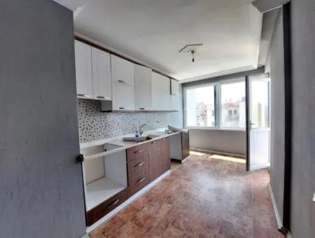 3 1 Apartment For Sale In Izmir Seferisar Ürkmez Center 
