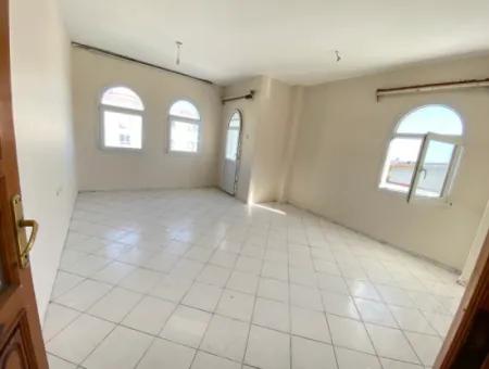 2 1 Flat For Rent On The Main Street In Ürkmez With Open View