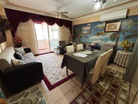 2 1 Flats For Sale 100Mt To The Sea In The Center Of The Bazaar In Seferihisar Ürkmez