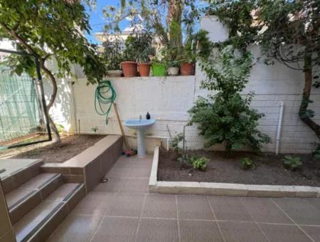 3 1 Flats For Sale On The Garden Floor On The Sea Side In Ürkmez