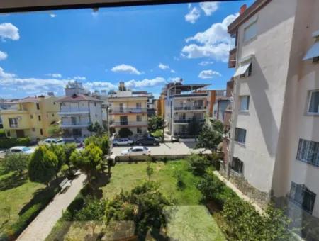 Seferihisar Ürkmez City Center Elevator Mezzanine Floor 3 1 Flat For Sale