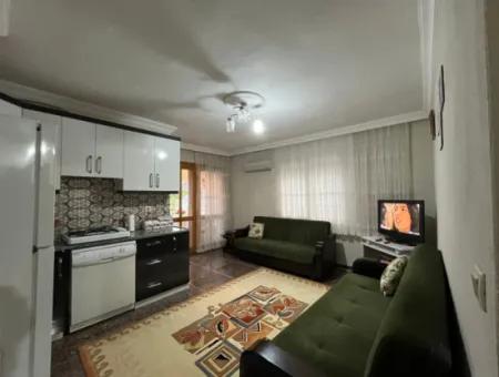 Furnished 2 1 Flats With Garden In Seferihisar Payamli