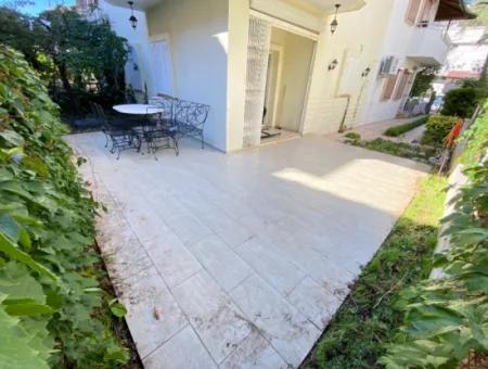3 1 Villas For Sale 50M From The Beach In Seferihisar Ürkmez
