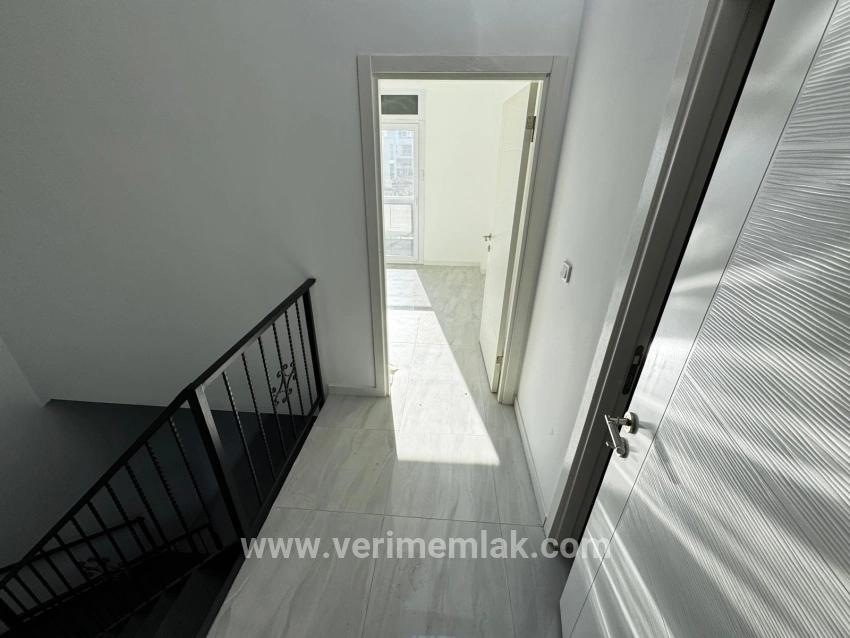 Для продажи Вилла 2+1 в Cumhuriyet Seferihisar Doğanbey - 210 m²