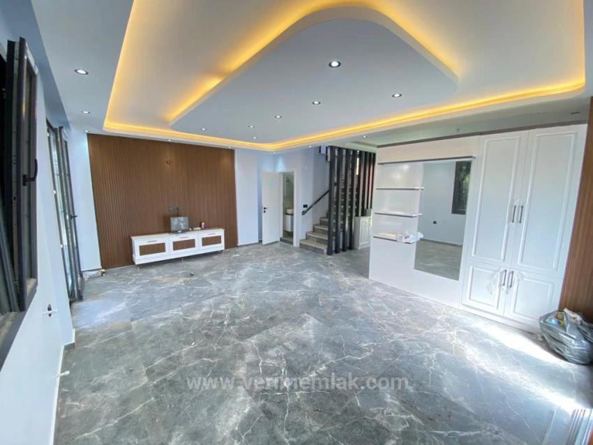 Роскошная Вилла 3+1 С Большим Садом И Видом На Море На Продажу В Уркмезе