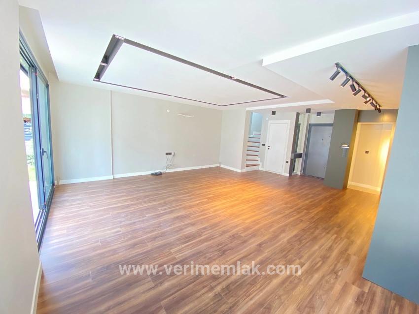 Для продажи Вилла 4+1 в Gümüldür Fevzi Çakmak Menderes Gümüldür - 350 m²