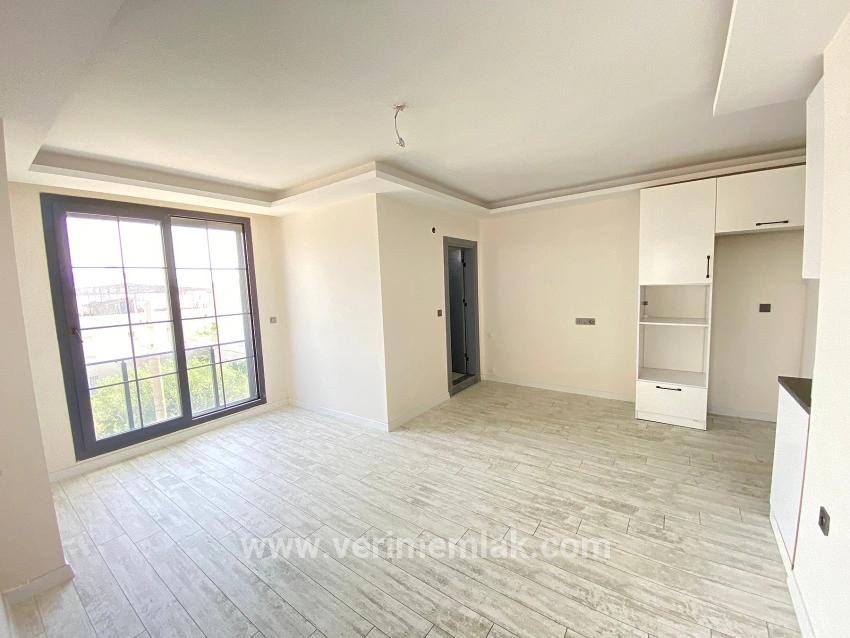 Для продажи Квартира 1+1 в Payamlı Seferihisar Doğanbey - 75 m²