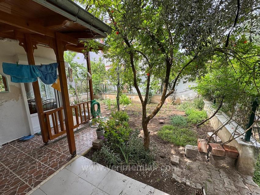 Отдельно Стоящая Вилла 3+1 С Просторным Садом, Без Дополнительных Расходов, В Районе Джумхуриет, Сеферихисар.