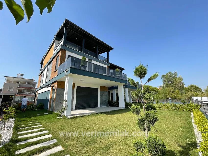 Для продажи Вилла 3+1 в Bengiler Seferihisar Ürkmez - 300 m²