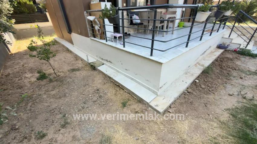 Для продажи Вилла 3+1 в Cumhuriyet Seferihisar Doğanbey - 160 m²