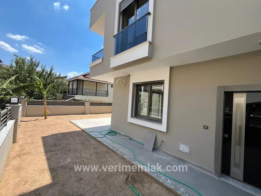 Для продажи Вилла 3+1 в Çukuraltı Menderes Özdere - 165 m²