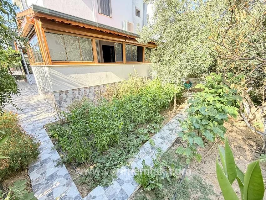 Для продажи Вилла 3+1 в Cumhuriyet Seferihisar Doğanbey - 215 m²