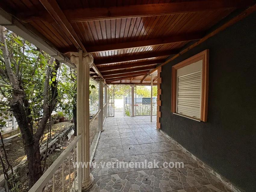 Для продажи Вилла 3+1 в Cumhuriyet Seferihisar Doğanbey - 150 m²