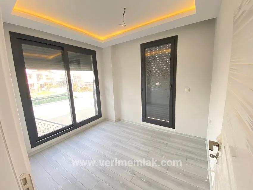 Для продажи Вилла 4+1 в Tepecik Seferihisar - 256 m²