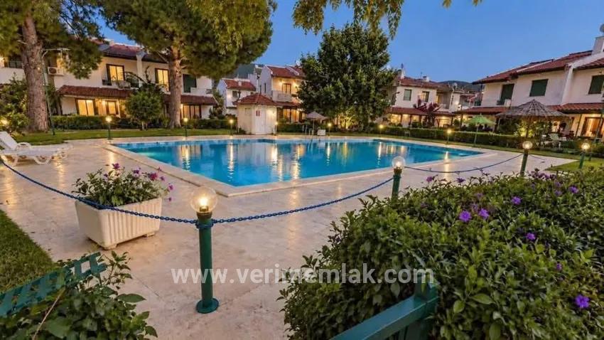 Для продажи Вилла 3+1 в Orta Menderes Özdere - 150 m²