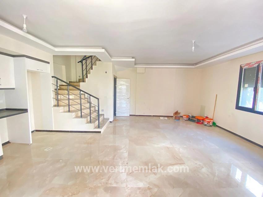Для продажи Вилла 3+1 в Payamlı Seferihisar Doğanbey - 150 m²