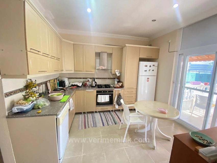 Продаются Квартиры 7+3 В Готовом Здании В 100 Метрах От Моря В Уркмезе