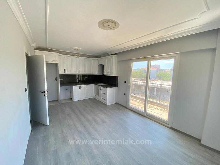 Сдаётся Квартира 2+1 В Уркмезе, 300 М2, Рядом С Морем, В Торговом Центре