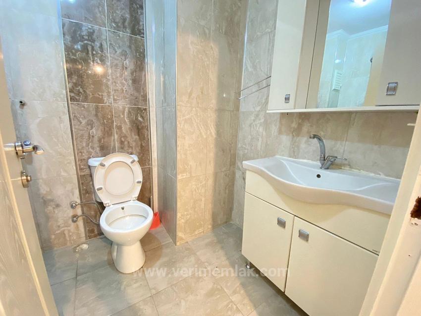 Квартира 3+1 На Первом Этаже На Продажу В Районе Сеферихисар-Уркмез, В 100 Метрах От Моря