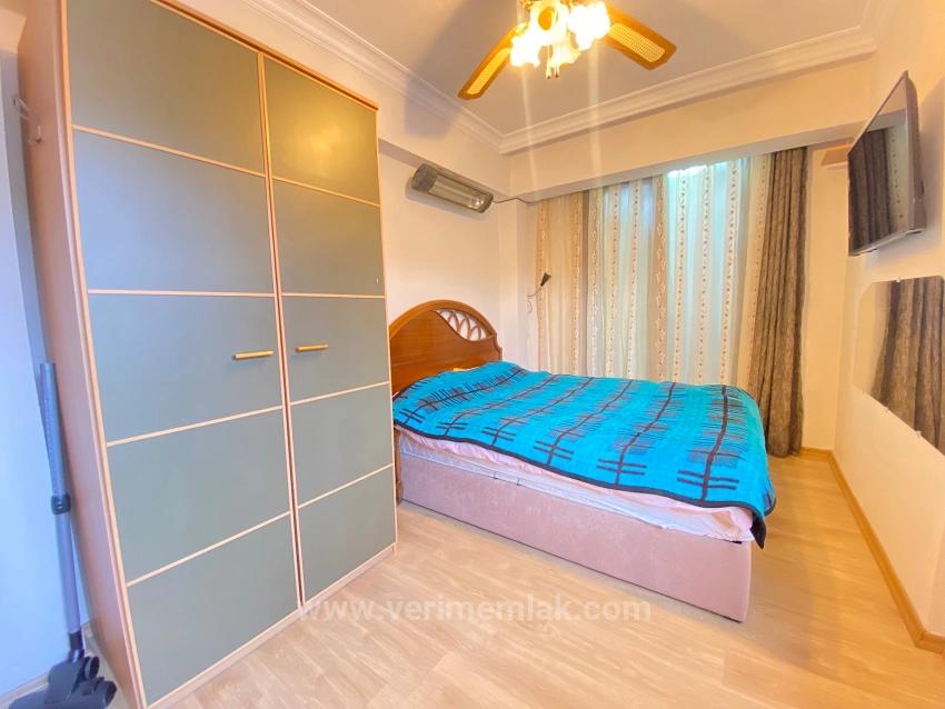 Продаётся Квартира 2+1 В Центре Сеферихисара, Уркмез, 200 М От Пляжа, Без Расходов