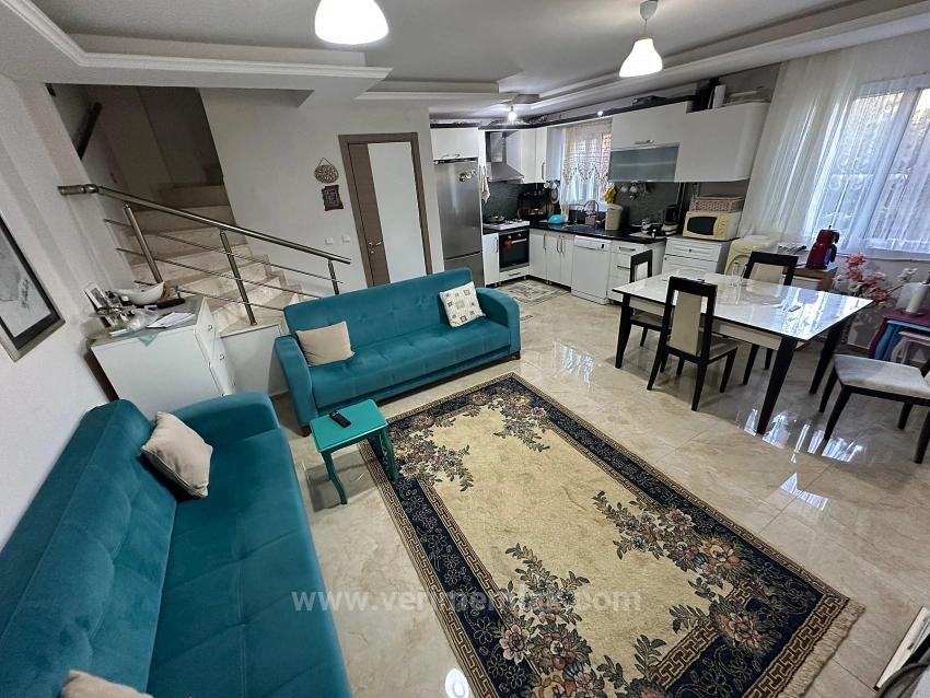 Вилла 5+1 На Продажу В Сеферихисар Доганбей, В 450 Метрах От Моря