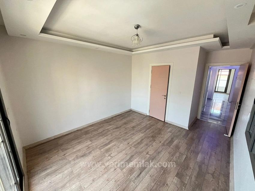 Продается Вилла 4+1 В Оздере, В 400 Метрах От Моря, С Закрытой Кухней.