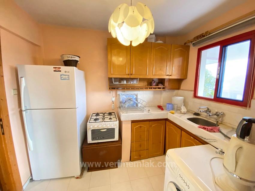 Квартира В Районе Бенгилер, Сеферихисар, В 100 Метрах От Моря - 2 Спальни + 1 Ванная Комната, Отдельная Кухня!