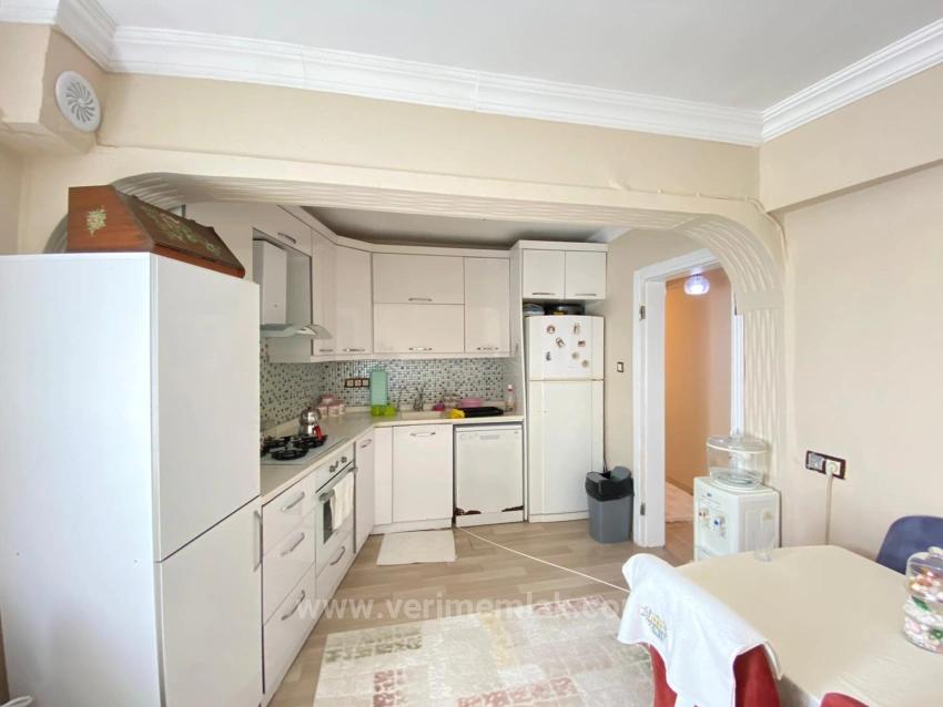 Однокомнатная Квартира Площадью 110 М2 С 3+1 Спальнями И Отдельной Кухней В Центре Уркмеза