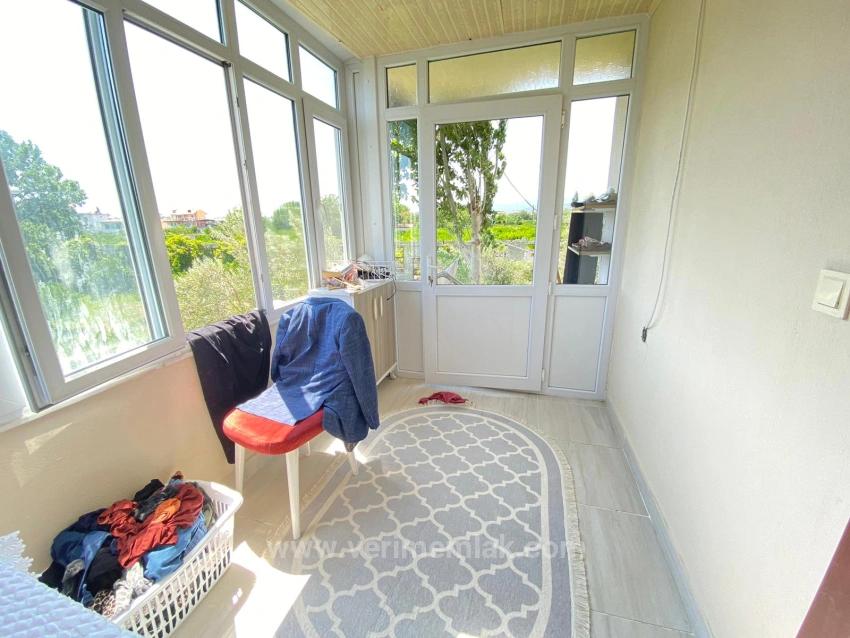 Однокомнатная Квартира Площадью 110 М2 С 3+1 Спальнями И Отдельной Кухней В Центре Уркмеза