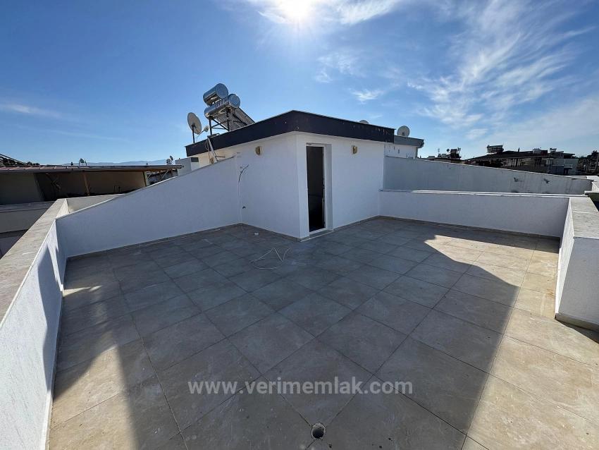 Роскошная Угловая Вилла 2+1 На Продажу В Джумхуриет Маха, Сеферихисар, В 500 Метрах От Моря!