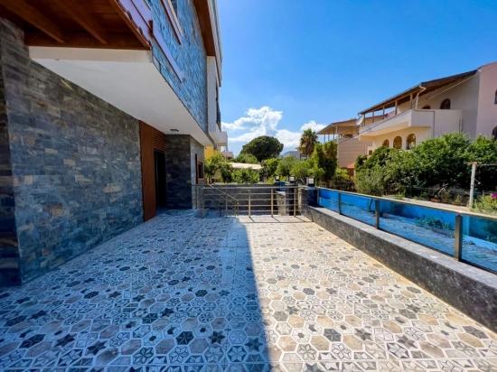 Продается Роскошная Вилла 3+1 С Собственным Садом, Прямо У Моря В Уркмезе