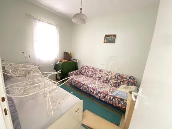 В Сефериисаре у Atatürk, в 250м от моря, полный вид на море и широкий сад 2+1 вилла с возможностью