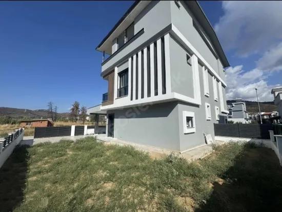 Сеферихисар Cumhuriyet Mahallesi Маві Bayraklı Пляжь Сатılıк 3+1 Вилла