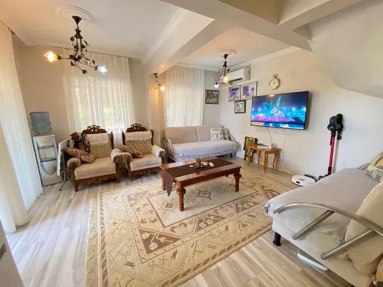 в seferihisar Ürkmez в Benginler в 400 Metre от моря, продаётся 4+1 угловая вилла