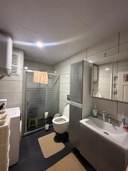 İzmir Seferihisar Hıdırlık Mahallesi'nde Merkezi Konumda Satılık 2+1 Daire