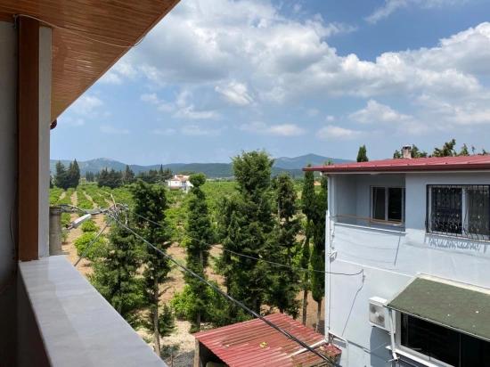 Вилла 4+1 На Продажу В Уркмезе, 250 М2 С Отдельной Гостиной И Кухней У Моря