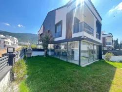 Для Продажи Вилла 3+1 в Çukuraltı Menderes Özdere - 230 m²