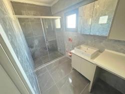 Продается Вилла 3+1 В Центре Оздереде Чарши, Фасадная Сторона, Готова К Заселению!!