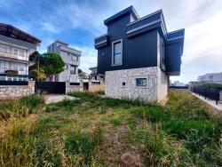 Для Продажи Вилла 3+1 в Tepecik Seferihisar - 200 m²