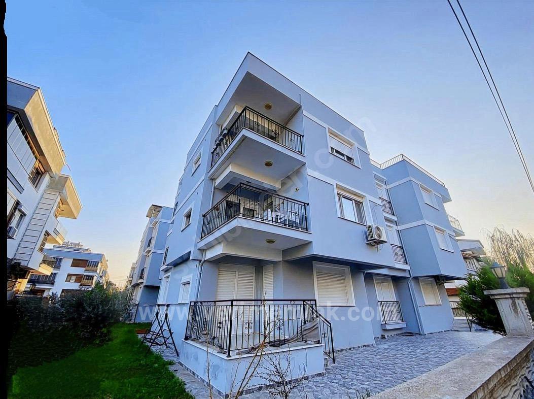 Seferihisar Sığacıkda Yaz Kış Oturuma Uygun Satılık 5+1 Daire Dublex