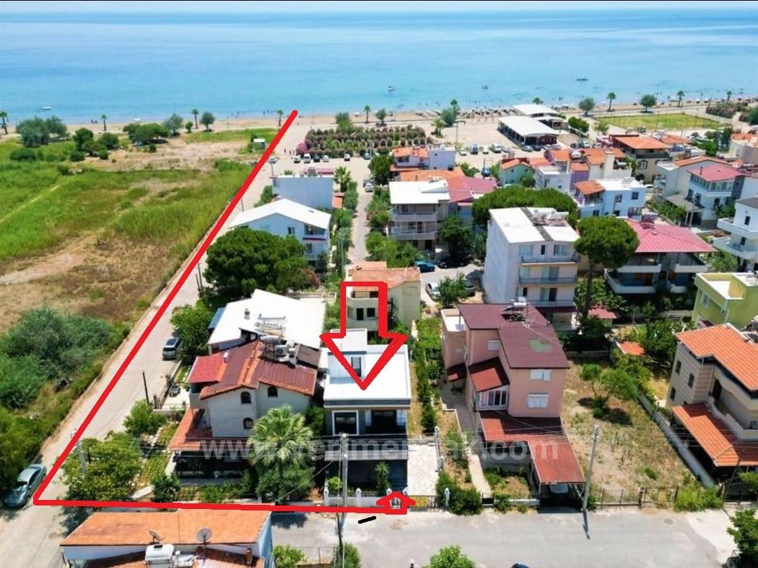 Doğanbey De Deniz Tarfında Tek Müstakil Satılık 3+1 Villa