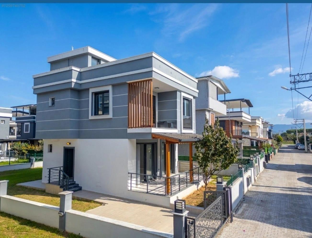 Seferihisar Cumhuriyet’te Denize Yakın, 316M² Arsa İçinde Tam Müstakil Lüks 3+1 Villa!