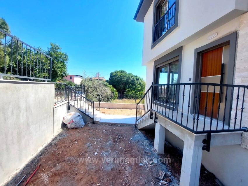 Seferihisar Payamlı'da Satılık Köşe Başı Modern Villa | Oturma Ruhsatlı 2+1 Villa